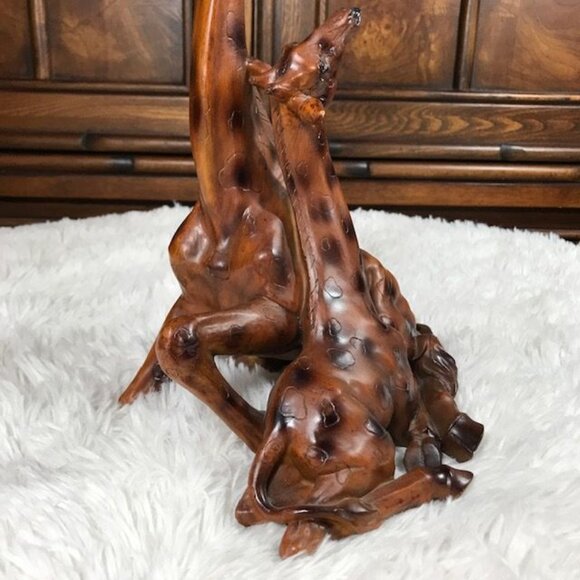 NWOT Mother Giraffe and Calf Premium Resin Wood Painted Statue - Picture 6 of 14